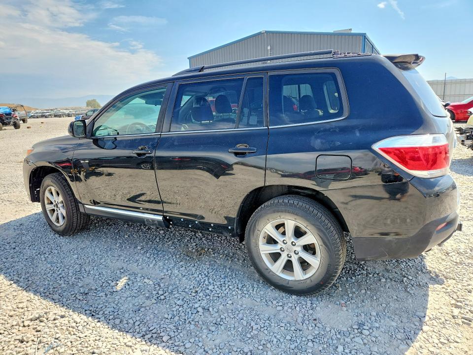Photo 2 from auction – 2012 TOYOTA HIGHLANDER with VIN 5TDBK3EH4CS112076