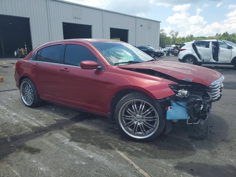 Photo 4 from auction – 2011 CHRYSLER 200 with VIN 1C3BC1FB2BN512755