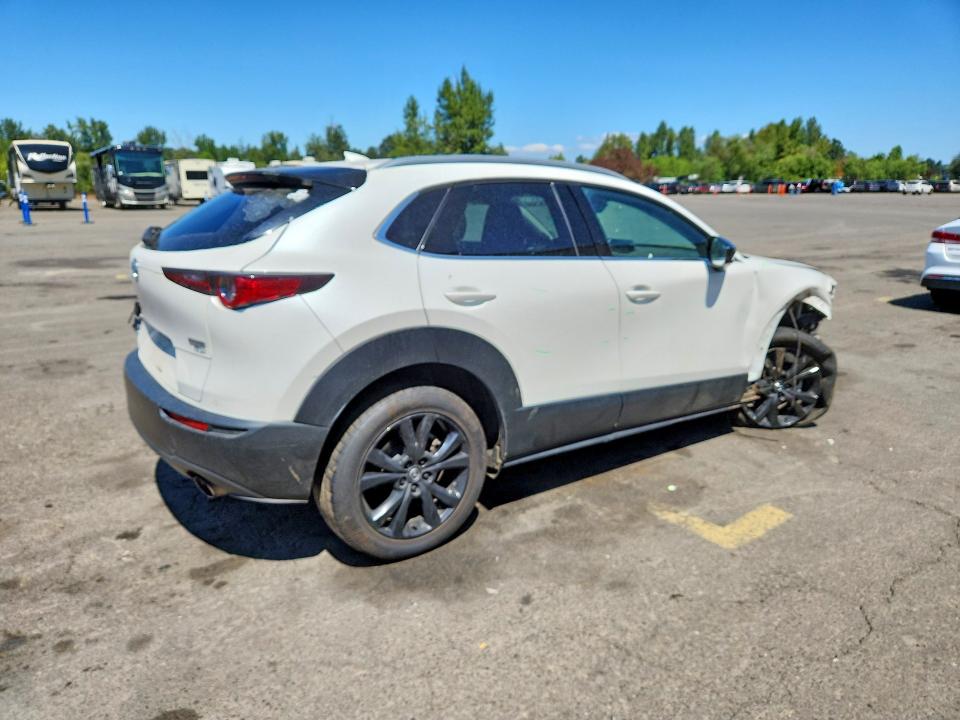 Photo 3 from auction – 2022 MAZDA CX-30 with VIN 3MVDMBEY6NM435513