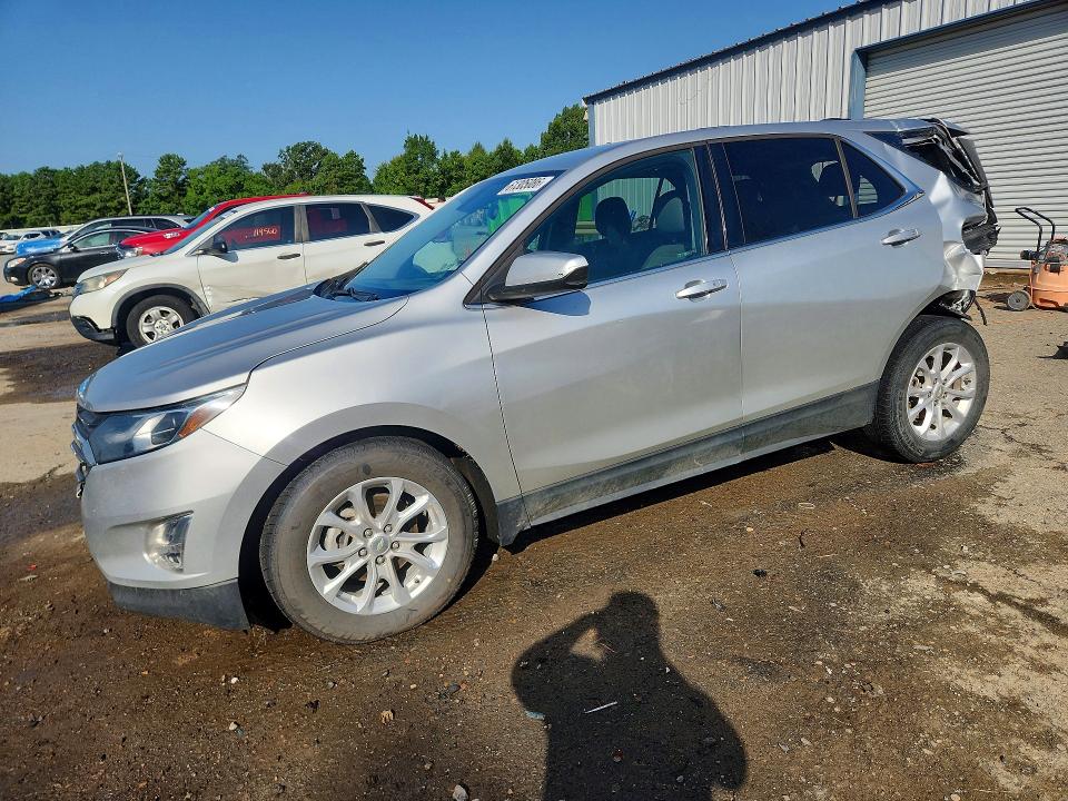 CHEVROLET EQUINOX 2018 con VIN 3GNAXJEV8JS577032 - Foto de la subasta
