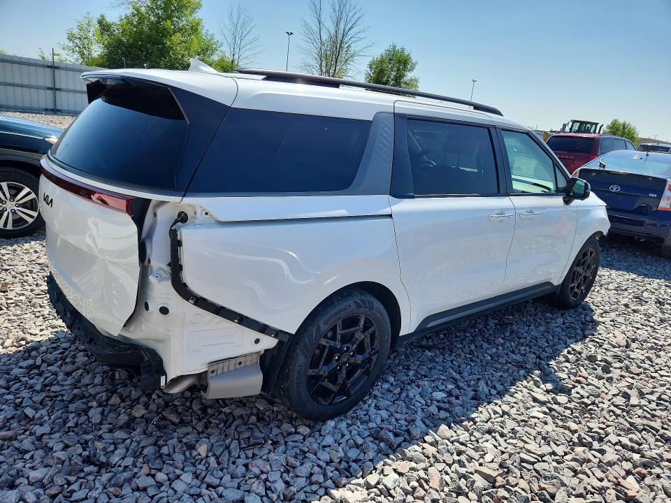 Photo 3 from auction – 2026 KIA CARNIVAL with VIN KNDNE5K39T6565201