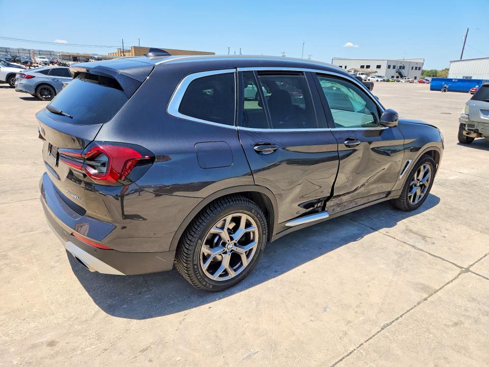 صورة رقم 3 من المزاد - 2022 BMW X3 مع VIN 5UX53DP09N9L62842