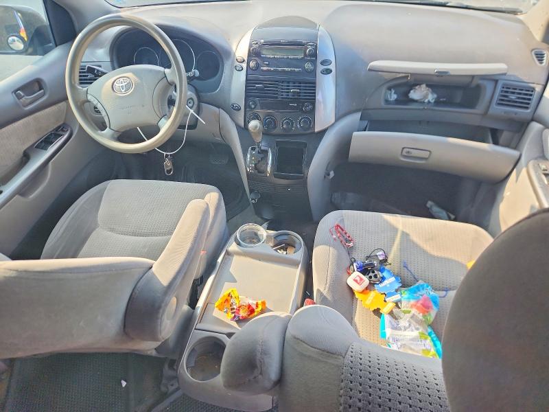 Photo 8 from auction – 2007 TOYOTA SIENNA with VIN 5TDZK23C87S023617