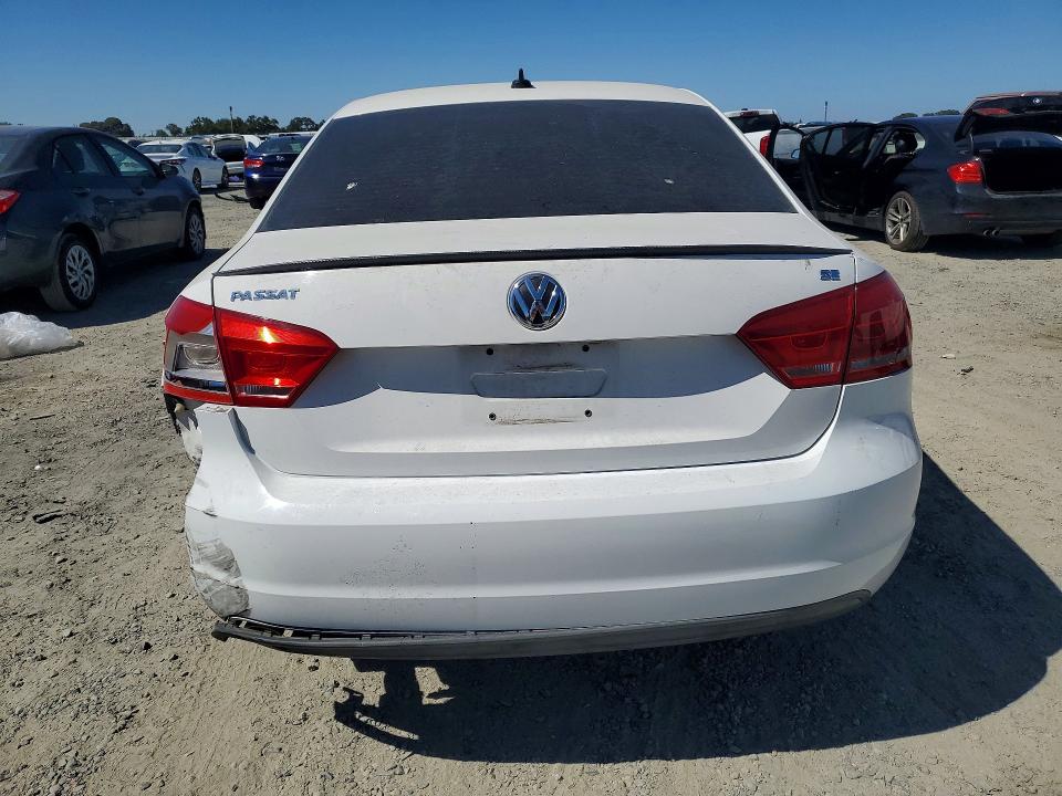 Photo 6 from auction – 2013 VOLKSWAGEN PASSAT with VIN 1VWBP7A35DC017528
