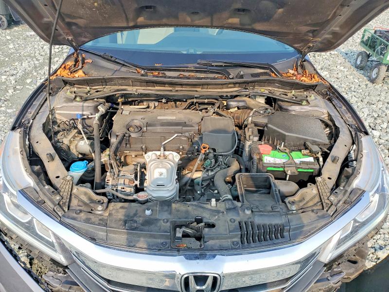 Photo 11 from auction – 2017 HONDA ACCORD with VIN 1HGCR2F0XHA023637