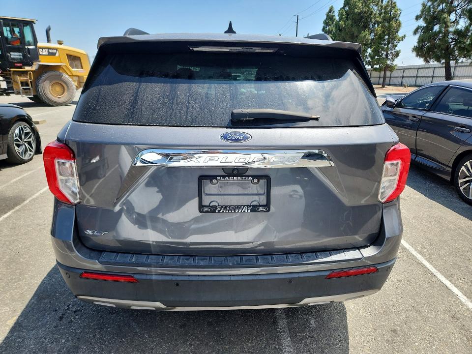 Photo 6 from auction – 2022 FORD EXPLORER with VIN 1FMSK7DH6NGA69135