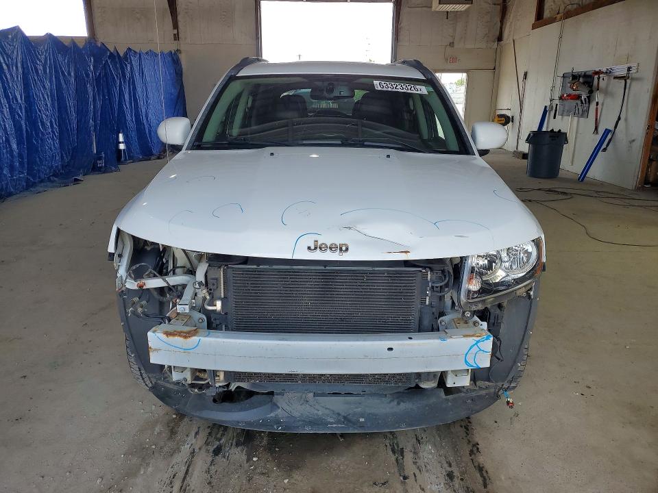 Photo 5 from auction – 2016 JEEP COMPASS with VIN 1C4NJCEA1GD590458