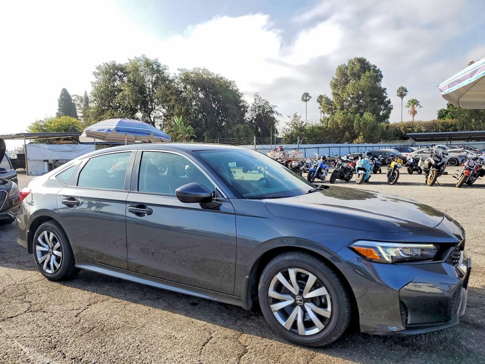Photo 4 from auction – 2025 HONDA CIVIC with VIN 2HGFE2F23SH566265