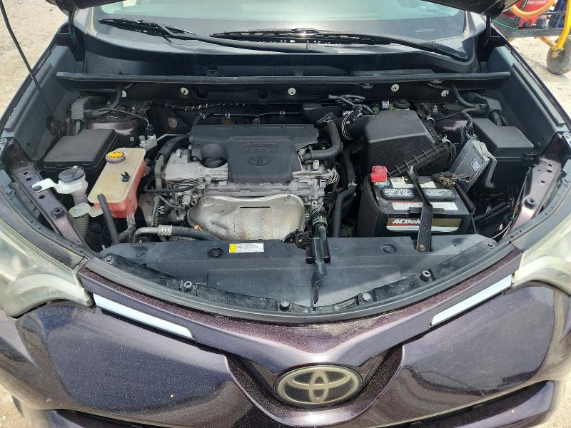 Снимка 12 от търг – 2017 TOYOTA RAV4 с VIN 2T3WFREV8HW324676