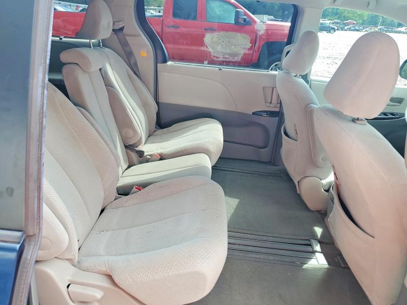 Photo 11 from auction – 2011 TOYOTA SIENNA with VIN 5TDKK3DC7BS053187