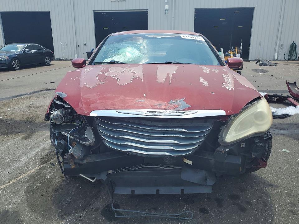Photo 5 from auction – 2011 CHRYSLER 200 with VIN 1C3BC1FB2BN512755