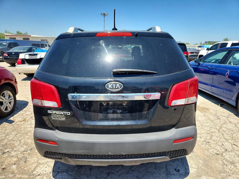 Photo 6 from auction – 2013 KIA SORENTO with VIN 5XYKT4A29DG311062