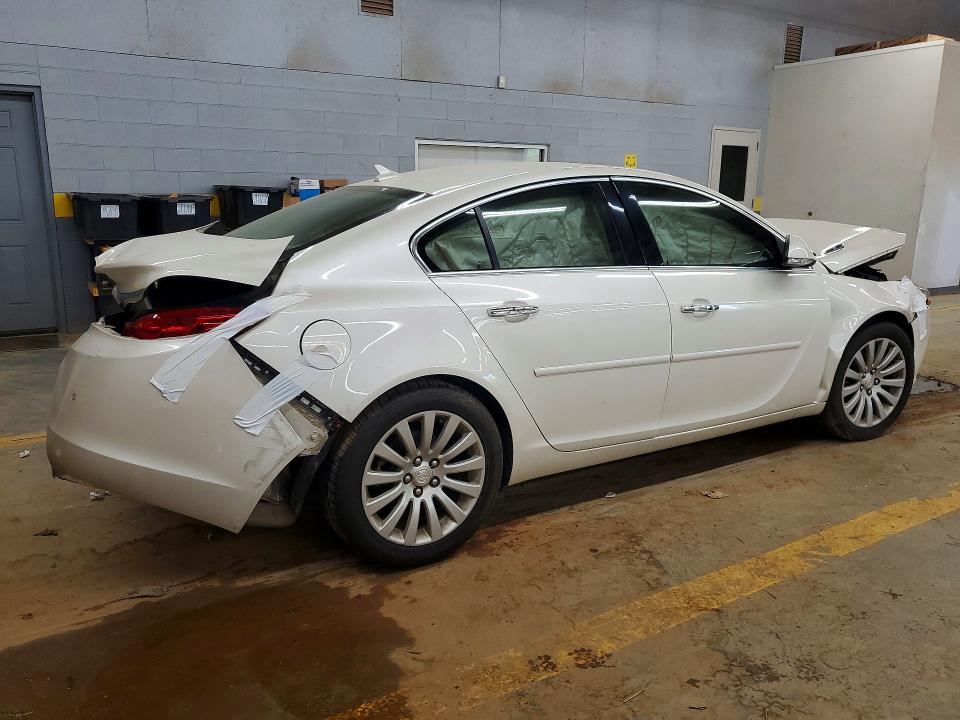 Photo 3 from auction – 2012 BUICK REGAL with VIN 2G4GT5GK5C9137516