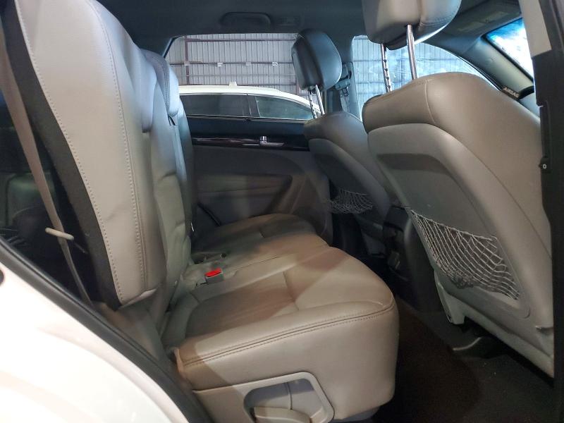 صورة رقم 11 من المزاد - 2014 KIA SORENTO مع VIN 5XYKW4A72EG529302
