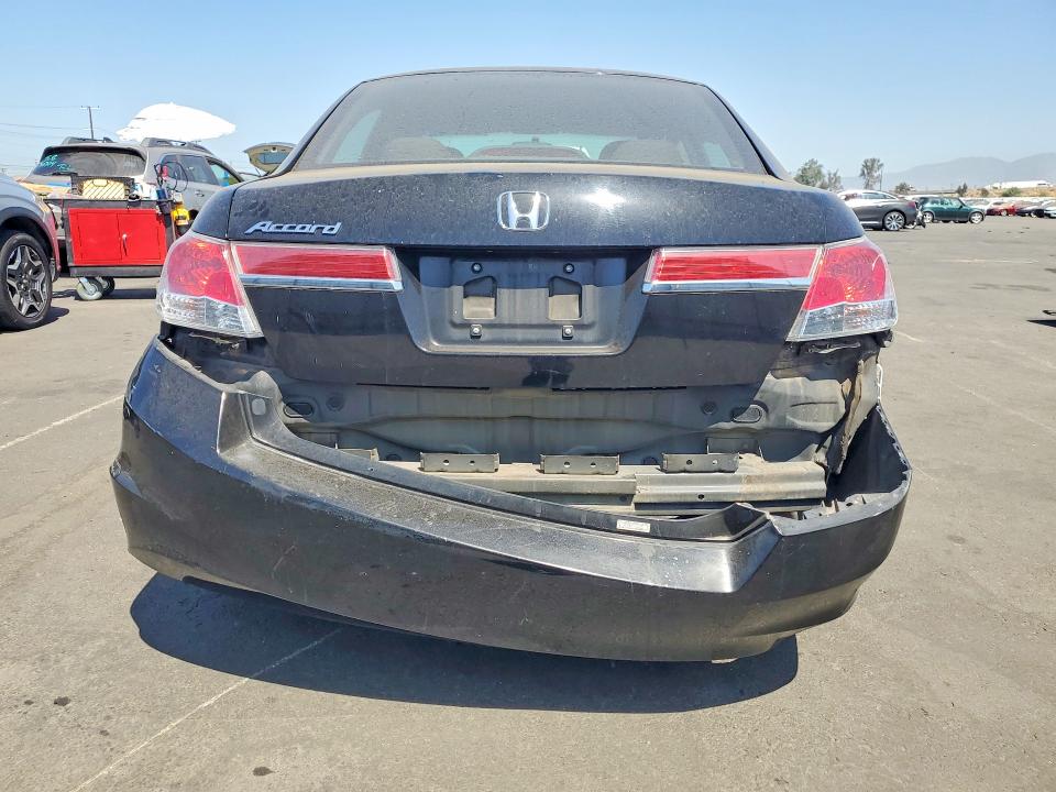 Photo 6 from auction – 2011 HONDA ACCORD with VIN 1HGCP2E7XBA129484