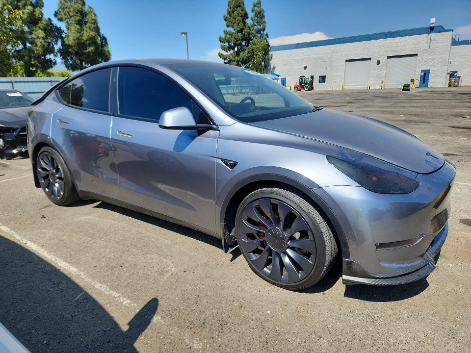 Photo 4 from auction – 2024 TESLA MODEL Y with VIN 7SAYGDEF9RA296461
