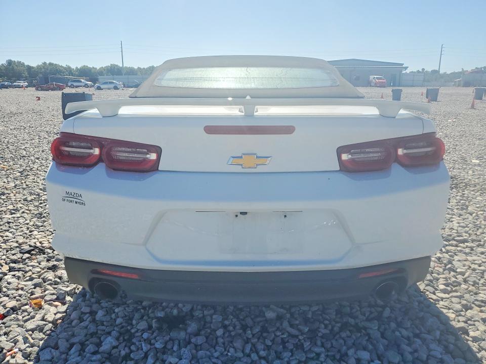 Photo 6 from auction – 2020 CHEVROLET CAMARO with VIN 1G1FB3DS4L0111083