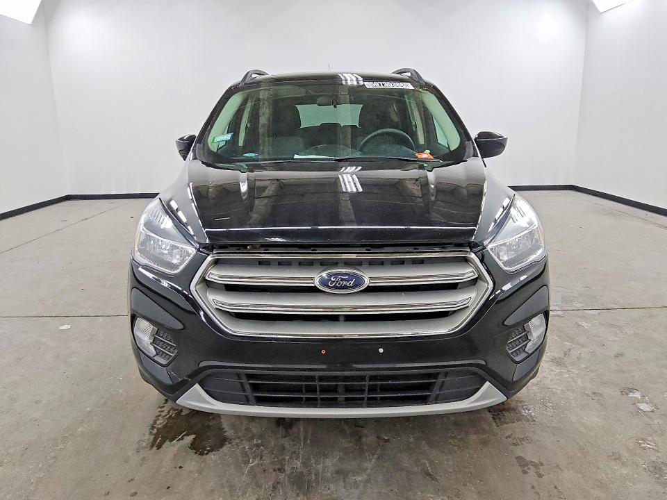 Photo 5 from auction – 2018 FORD ESCAPE with VIN 1FMCU0GD2JUC11023