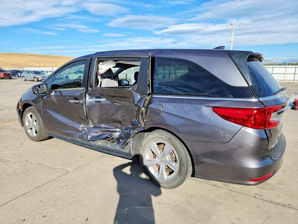 Photo 2 from auction – 2018 HONDA ODYSSEY with VIN 5FNRL6H50JB110728