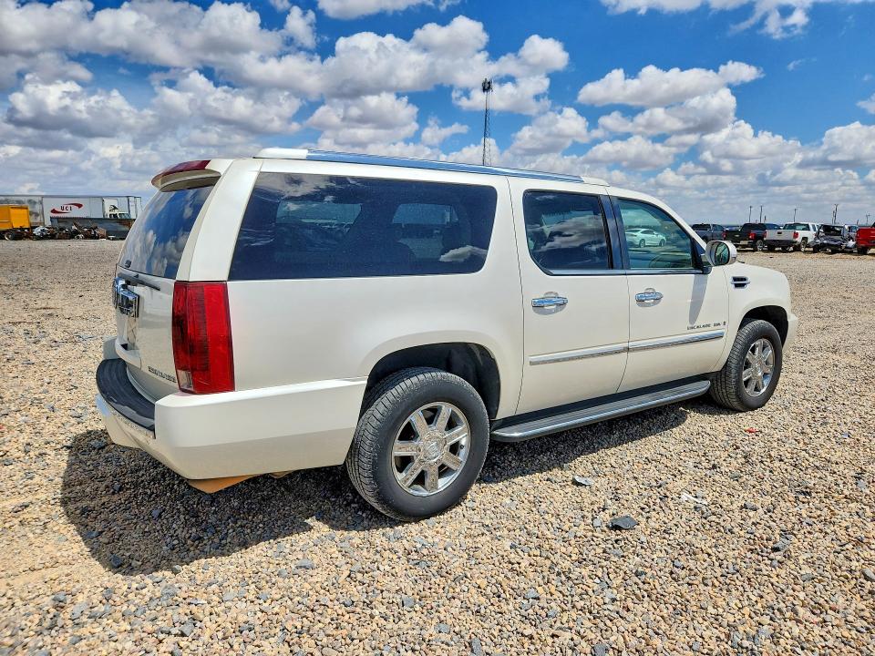 Photo 3 from auction – 2007 CADILLAC ESCALADE with VIN 1GYFK66867R391269