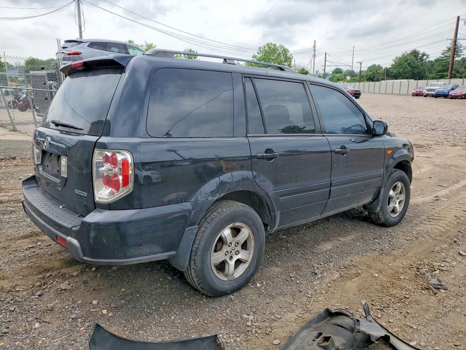 Photo 3 from auction – 2006 HONDA PILOT with VIN 2HKYF18676H539016