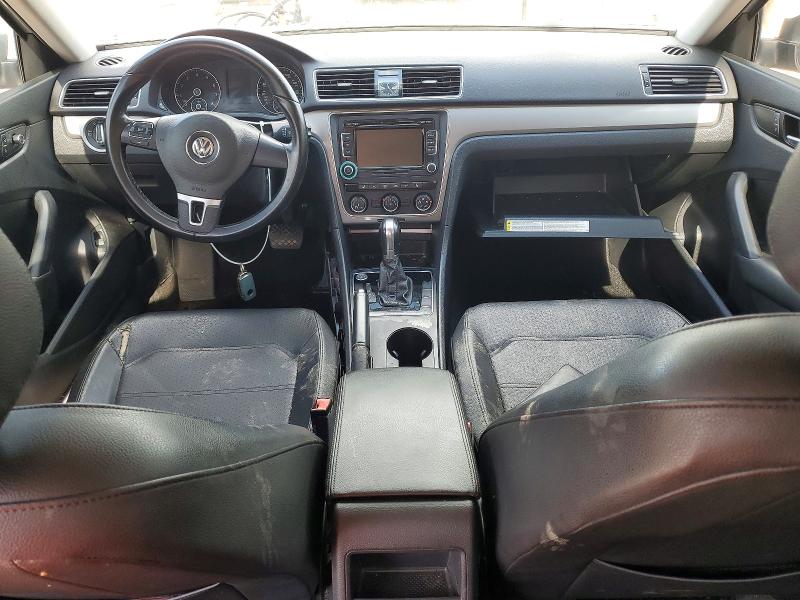 Photo 8 from auction – 2015 VOLKSWAGEN PASSAT with VIN 1VWAS7A37FC074438