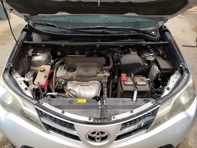 Photo 12 from auction – 2015 TOYOTA RAV4 with VIN 2T3BFREVXFW344102
