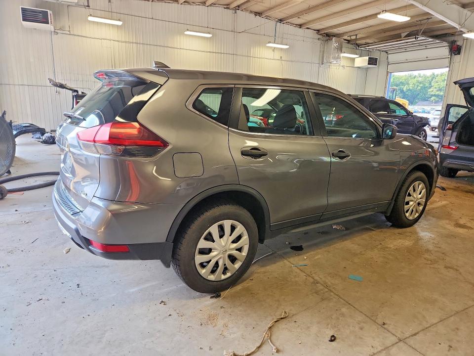 Photo 3 from auction – 2018 NISSAN ROGUE with VIN 5N1AT2MV4JC821952