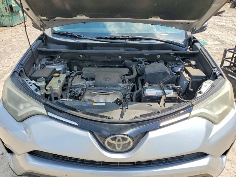 Photo 12 from auction – 2016 TOYOTA RAV4 with VIN 2T3WFREV1GW271382