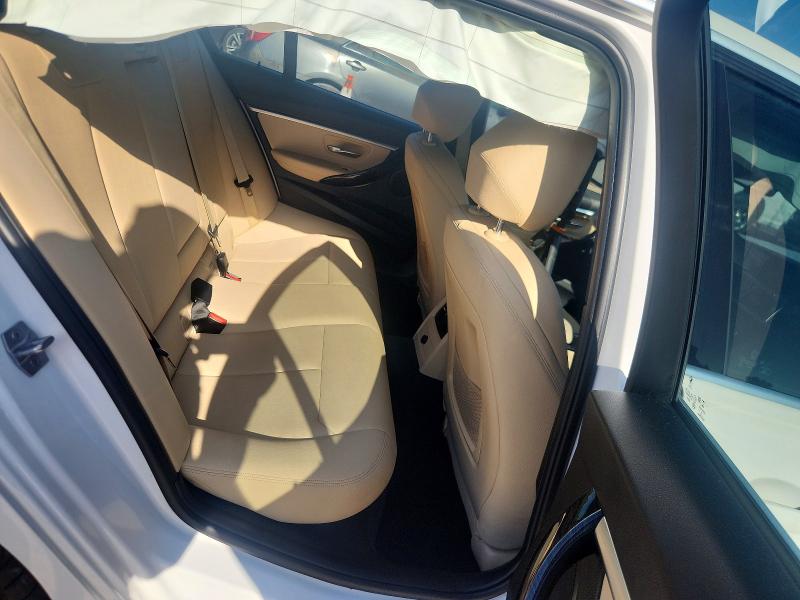 Photo 10 from auction – 2018 BMW 330 with VIN WBA8B9G58JNU98436