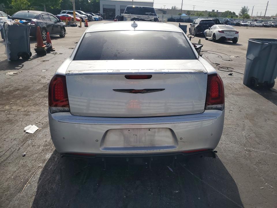 Photo 6 from auction – 2021 CHRYSLER 300 with VIN 2C3CCABTXMH507026