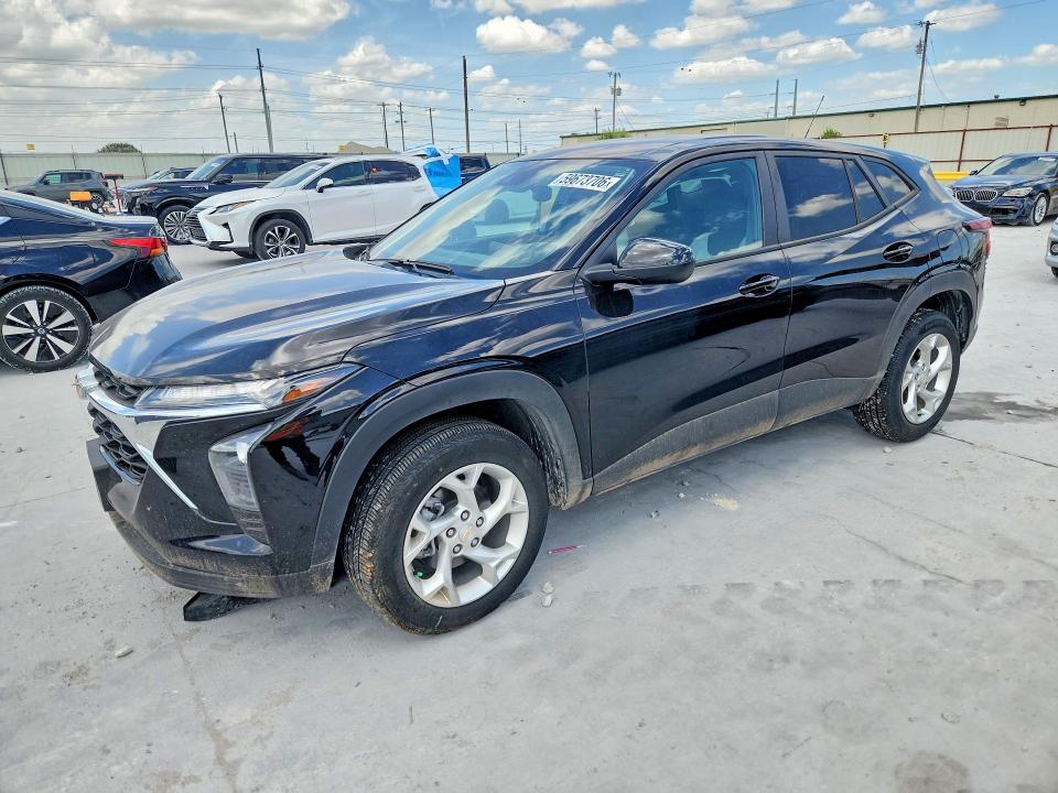 CHEVROLET TRAX 2025 with VIN KL77LFEP2SC304413 - Photo from auction