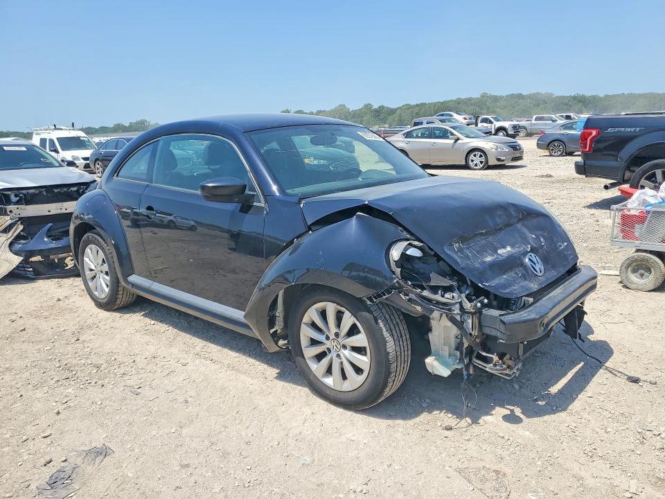 Photo 4 from auction – 2017 VOLKSWAGEN BEETLE with VIN 3VWF17AT9HM610333