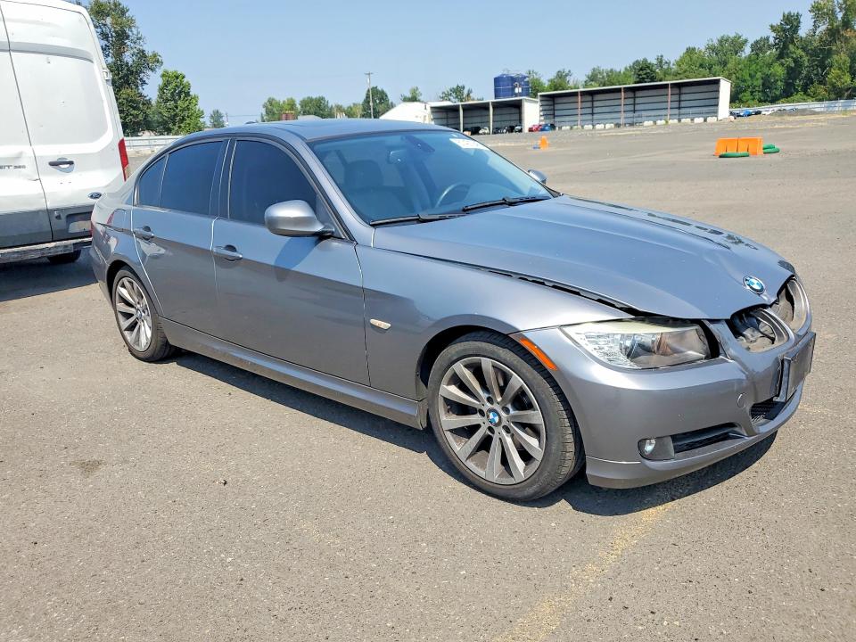Photo 4 from auction – 2009 BMW 328 with VIN WBAPH53539A438494