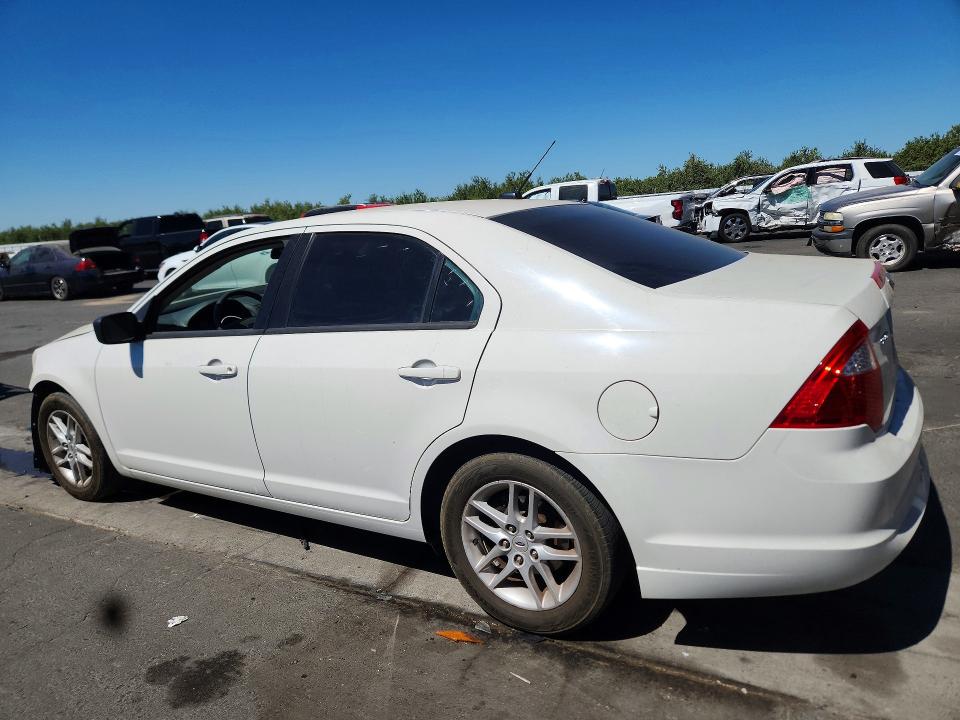 Photo 2 from auction – 2010 FORD FUSION with VIN 3FAHP0GA9AR209032