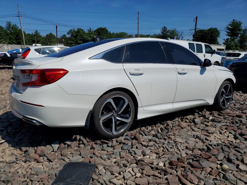 Photo 3 from auction – 2018 HONDA ACCORD with VIN 1HGCV1F36JA001057