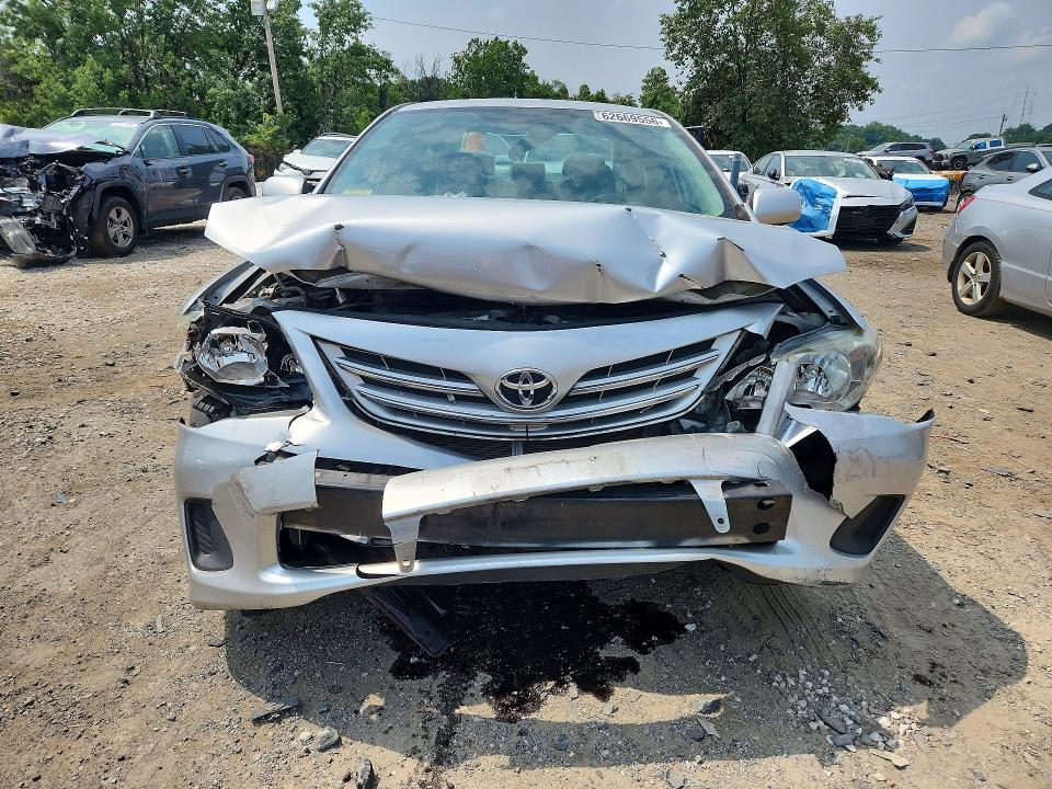 Photo 5 from auction – 2013 TOYOTA COROLLA with VIN 2T1BU4EE5DC022497