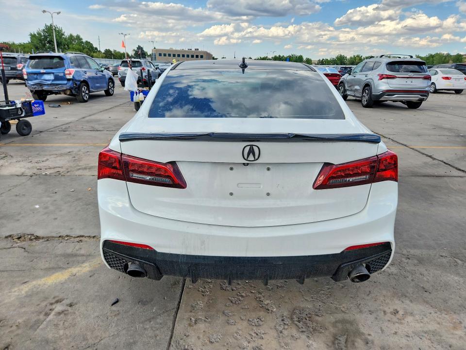 Photo 6 from auction – 2016 ACURA TLX with VIN 19UUB2F59GA000370
