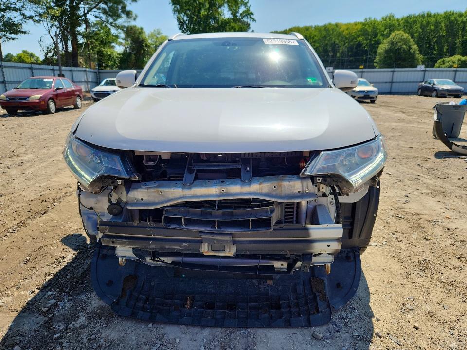 Photo 5 from auction – 2019 MITSUBISHI OUTLANDER with VIN JA4AD3A37KZ027062