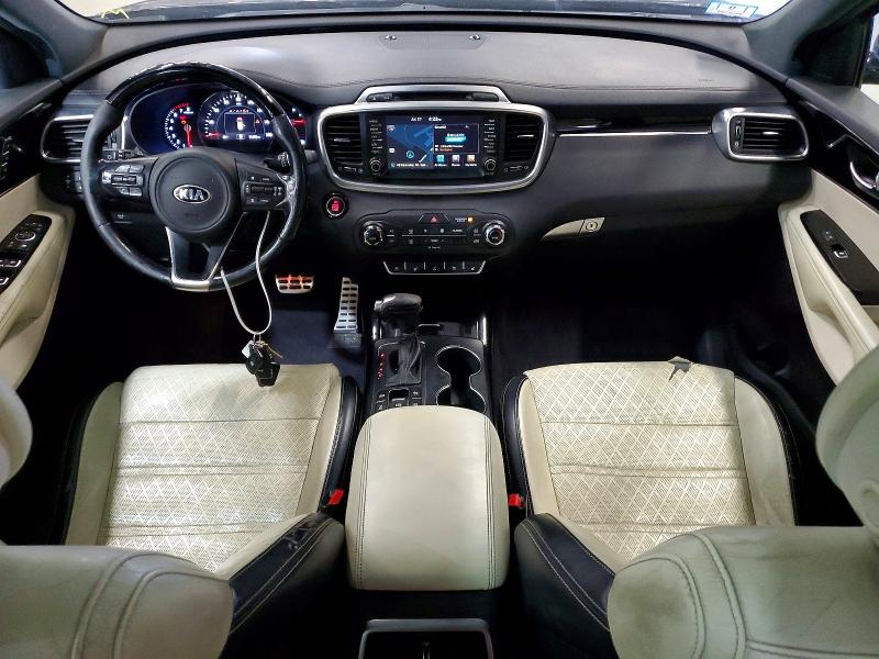 Photo 8 from auction – 2016 KIA SORENTO with VIN 5XYPKDA53GG023092