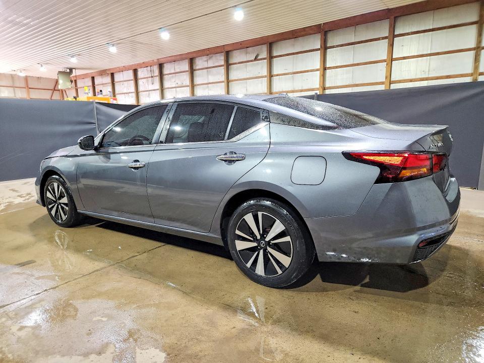 Photo 2 from auction – 2021 NISSAN ALTIMA with VIN 1N4BL4DW3MN397613