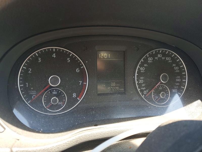 Photo 9 from auction – 2013 VOLKSWAGEN PASSAT with VIN 1VWAP7A39DC024090
