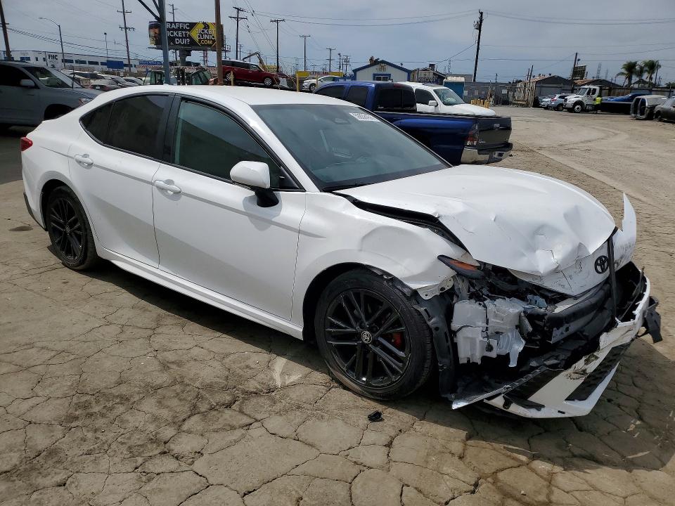 Photo 4 from auction – 2025 TOYOTA CAMRY with VIN 4T1DAACK2SU085044