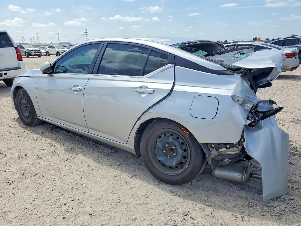 Photo 2 from auction – 2022 NISSAN ALTIMA with VIN 1N4BL4BV4NN408081