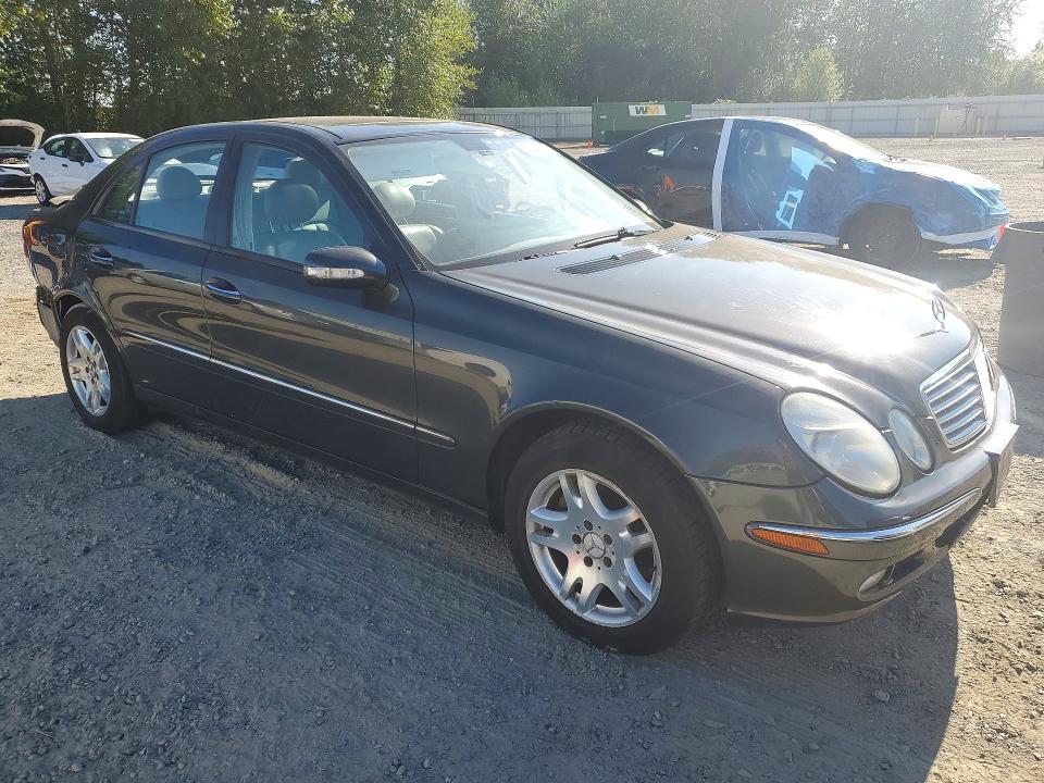 Photo 4 from auction – 2003 MERCEDES-BENZ E with VIN WDBUF65J83A148981