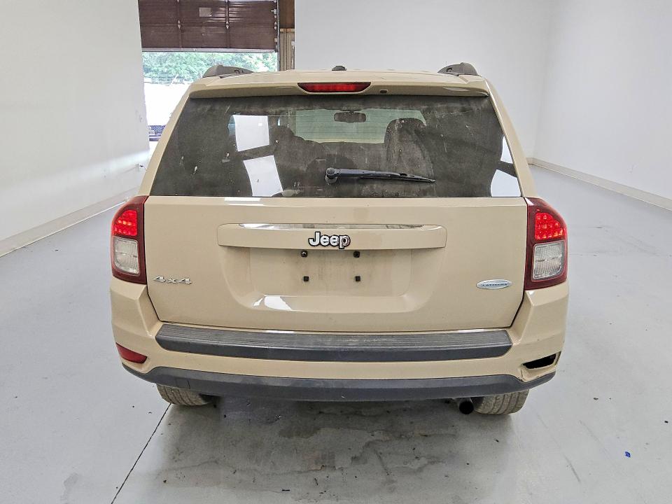 Photo 6 from auction – 2016 JEEP COMPASS with VIN 1C4NJDEB2GD753326
