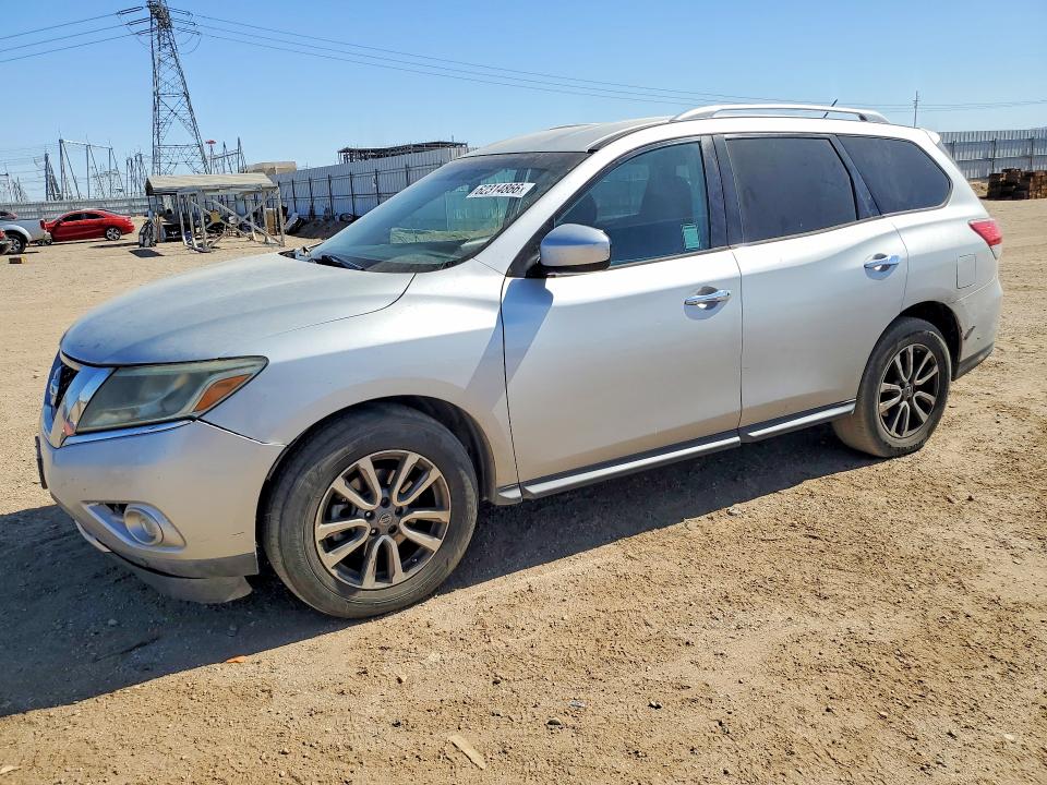 NISSAN PATHFINDER 2015 with VIN 5N1AR2MN3FC682418 - Photo from auction