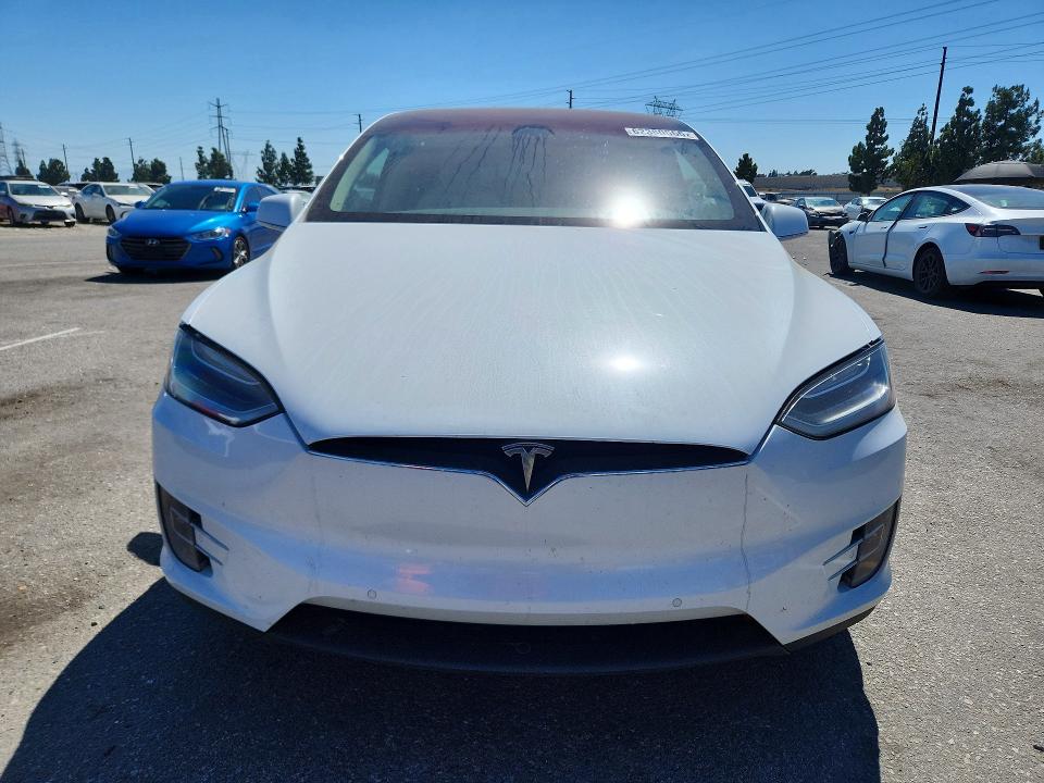 Photo 5 from auction – 2018 TESLA MODEL X with VIN 5YJXCAE29JF124180
