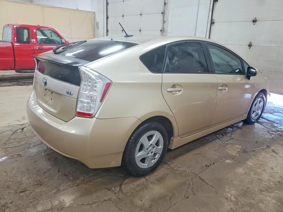 Photo 3 from auction – 2011 TOYOTA PRIUS with VIN JTDKN3DU8B1441672