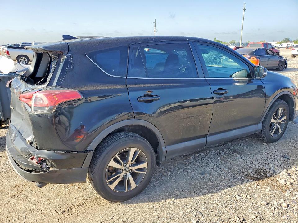 Photo 3 from auction – 2018 TOYOTA RAV4 with VIN 2T3WFREV5JW470376